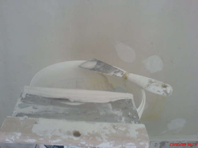 ENDUIT MONOCOUCHE REBOUCHAGE POUR FISSURES LISSER PONCER 