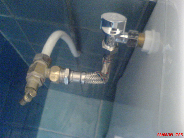 INSTALLER UN ROBINET UNE ROBINETTERIE POUR LA RENOVATION SALLE DE BAINS MELANGEUR MITIGEUR THERMOSTATIQUE