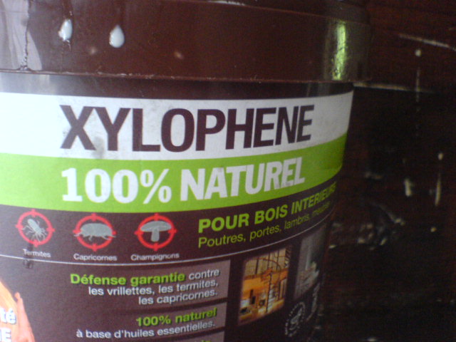TRAITER LES SURFACES AU XYLOPHENE TRAITEMENT MEUBLES EN BOIS ANCIENS