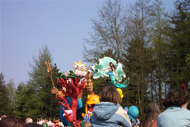 DISNEYLAND-PARIS-EURODISNEY-PARCS-DISNEY-HOTELS-BILLETS-PROMO-TARIFS-SNCF-PHOTOS-GRATUITES