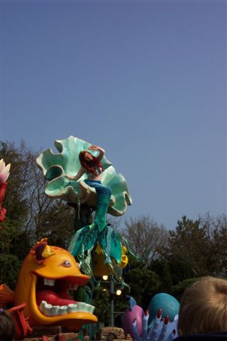 DISNEYLAND-PARIS-EURODISNEY-PARCS-DISNEY-HOTELS-BILLETS-PROMO-TARIFS-SNCF-PHOTOS-GRATUITES