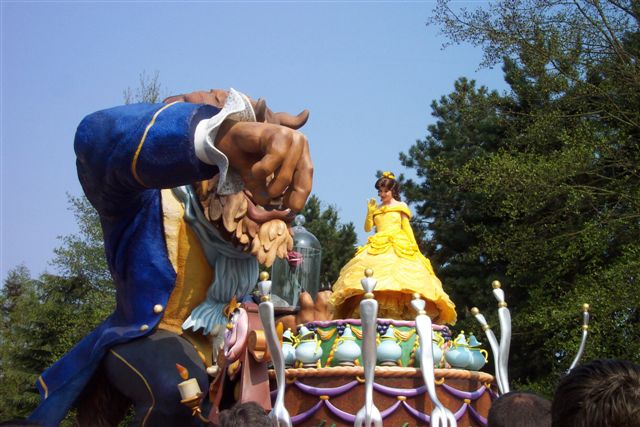 DISNEYLAND-PARIS-EURODISNEY-PARCS-DISNEY-HOTELS-BILLETS-PROMO-TARIFS-SNCF-PHOTOS-GRATUITES
