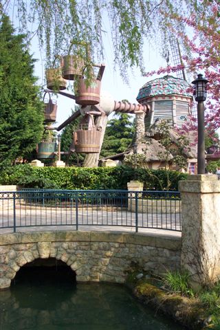 DISNEYLAND-PARIS-EURODISNEY-PARCS-DISNEY-HOTELS-BILLETS-PROMO-TARIFS-SNCF-PHOTOS-GRATUITES