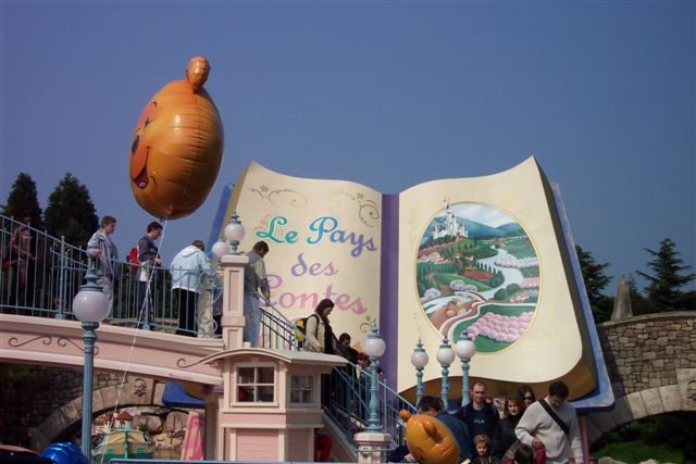 DISNEYLAND-PARIS-EURODISNEY-PARCS-DISNEY-HOTELS-BILLETS-PROMO-TARIFS-SNCF-PHOTOS-GRATUITES