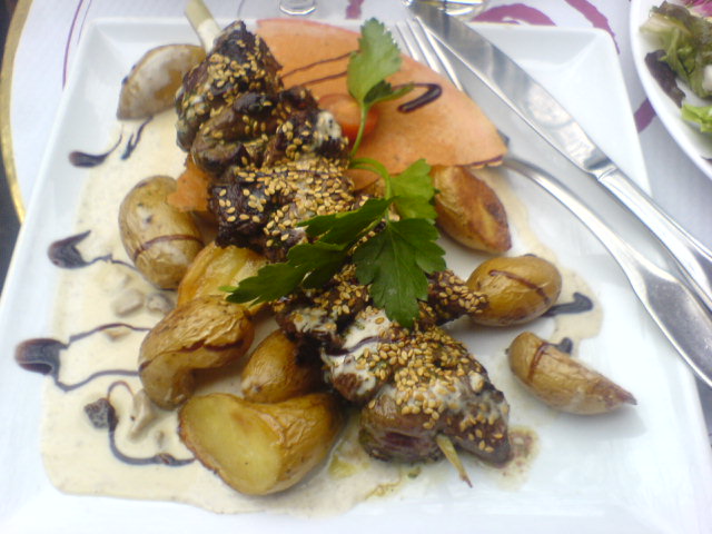 RESTO LES MARRONNIERS PARIS LES MARRONNIERS 18 rue des Archives 75004 Paris