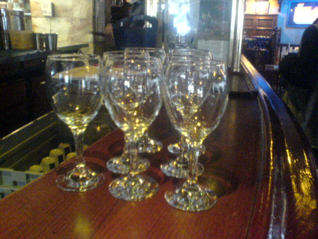 IRISH CORNER PARIS NATION RESTO RESTAU IRISH CORNER BIERE ST PATRICK 