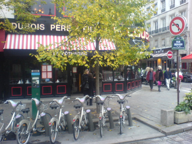 RESTO BRASSERIE VIANDES PARIS LE LOUCHEBEM PAVE BAVETTE FILET COTE DE BOEUF BONNES VIANDES AUX HALLES LE LOUCHEBEM