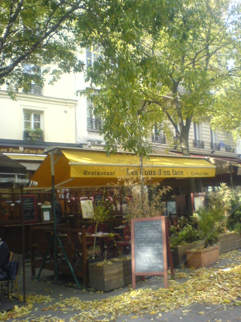 RESTO LES FOUS D EN FACE PARIS