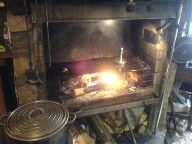 RESTO ROBERT ET LOUISE RUE DES ARCHIVES PARIS GRILLADES COTE DE BOEUF FEU DE BOIS ROBERT ET LOUISE 