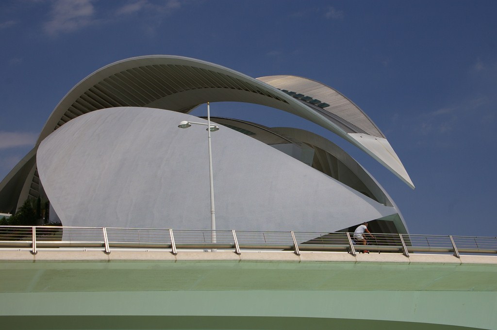 VALENCE-ESPAGNE-VALENCIA-ESPANA-CITE-DES-SCIENCES-ET-DES-ARTS-CIUDAD-DE-LAS-ARTES-Y-LAS-CIENCIAS-HEMISFERIC-OCEANOGRAFIC