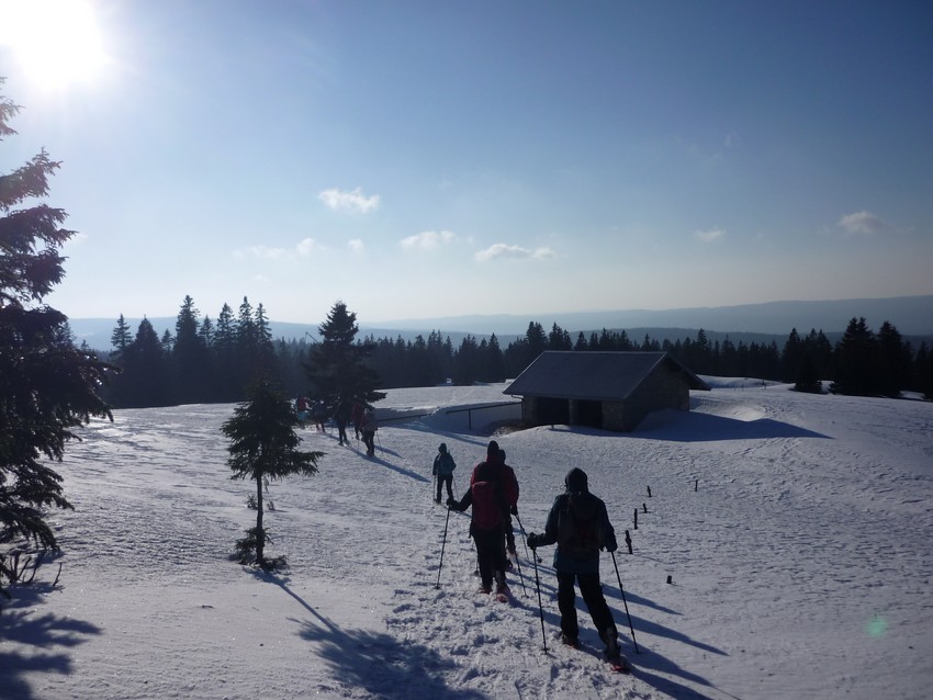 TRAVERSEE DU JURA FRANCO SUISSE EN RAQUETTE ET SKI DE FOND