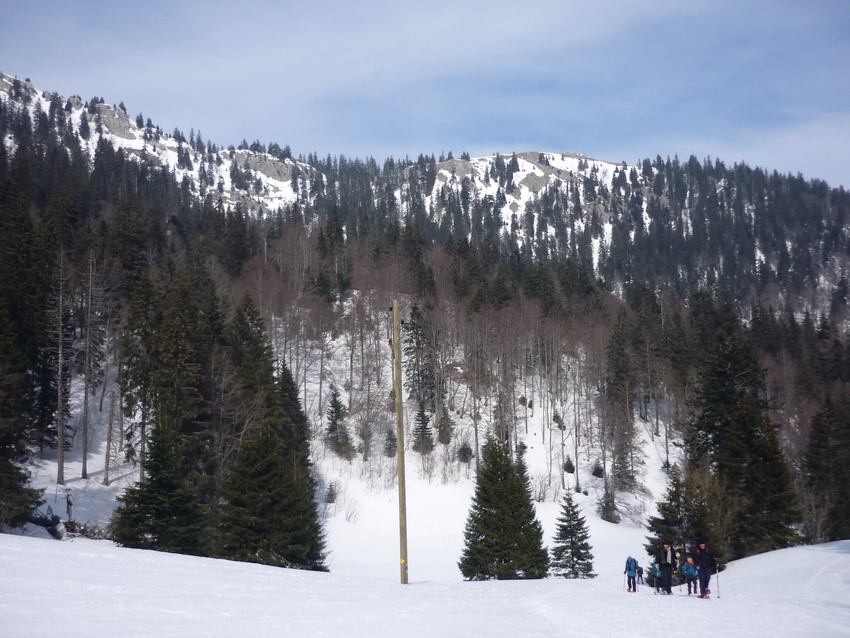 TRAVERSEE DU JURA FRANCO SUISSE EN RAQUETTE ET SKI DE FOND