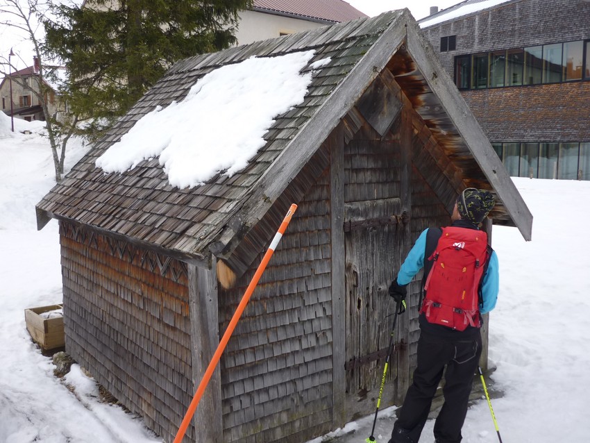 TRAVERSEE DU JURA FRANCO SUISSE EN RAQUETTE ET SKI DE FOND