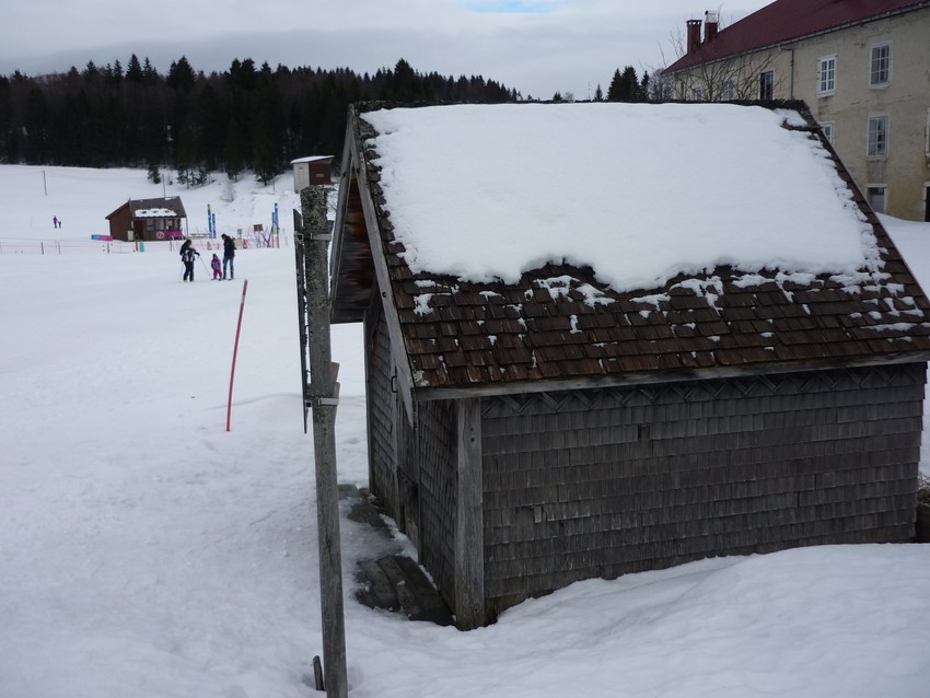 TRAVERSEE DU JURA FRANCO SUISSE EN RAQUETTE ET SKI DE FOND