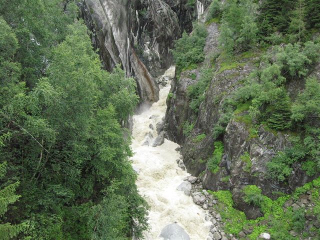 torrents photos gratuites montagne debit eau cours chenal ecoulement cone dejection sediments erosion flore glacieres alpes chamonix