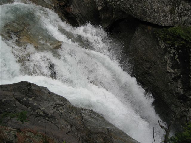 torrents photos gratuites montagne debit eau cours chenal ecoulement cone dejection sediments erosion flore glacieres alpes chamonix