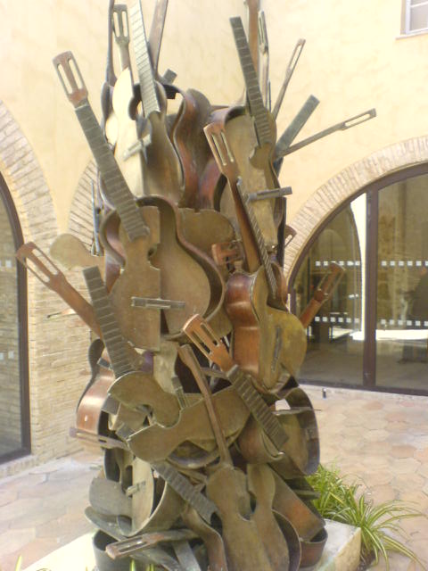 ANTIBES