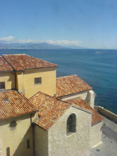 ANTIBES