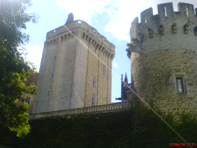 CHATEAU GUILLAUME IX ALLENOR AQUITAINE CHATEAU GUILLAUME 