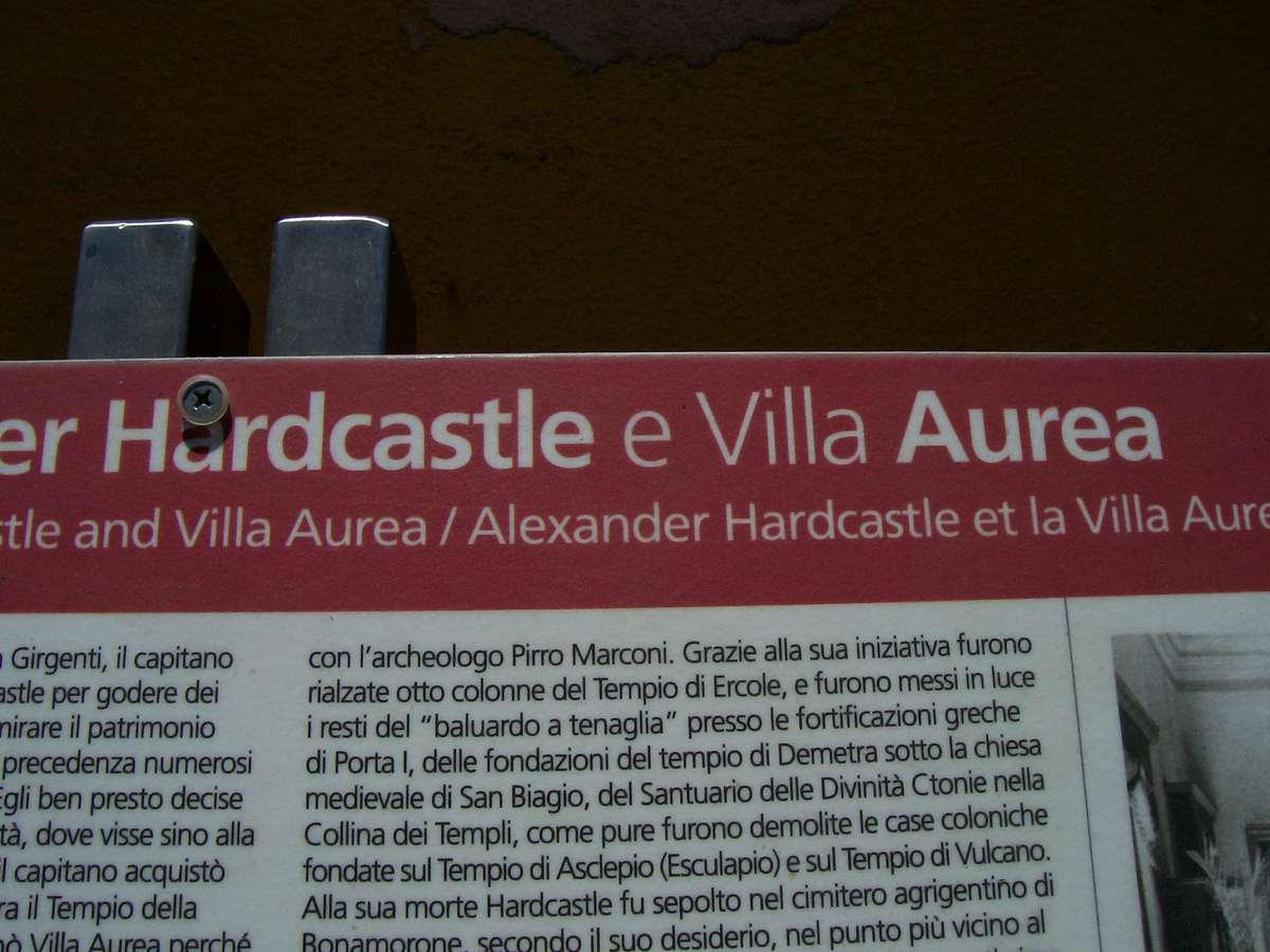 VILLA AUREA ALEXANDER HARDCASTLE